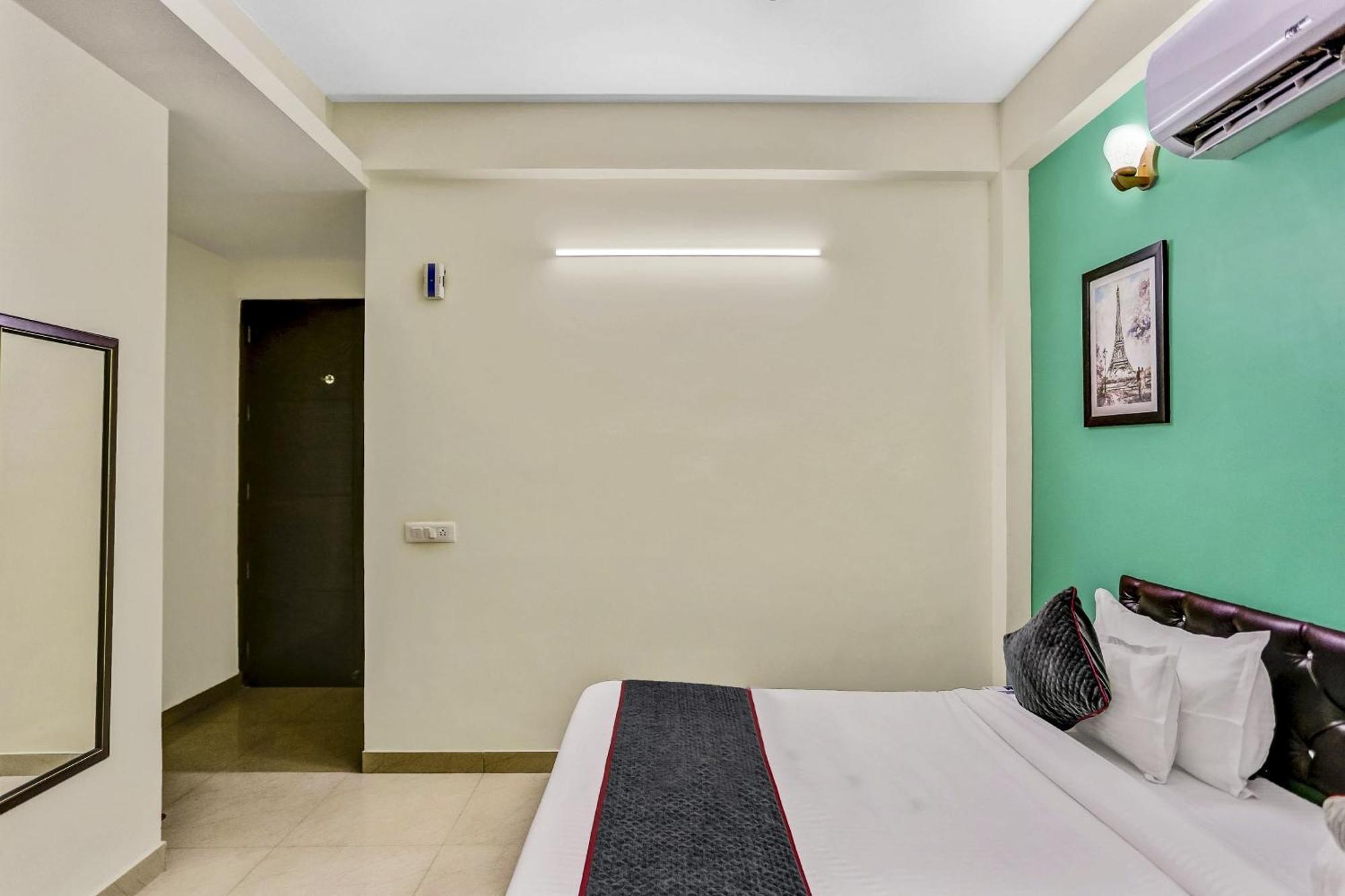 Townhouse Rumaisa Indirapuram Kültér fotó