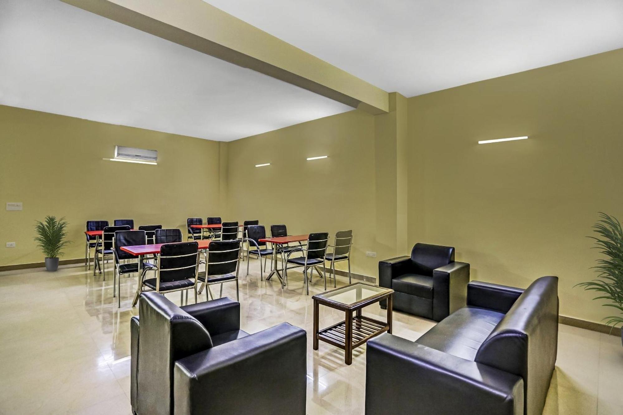 Townhouse Rumaisa Indirapuram Kültér fotó