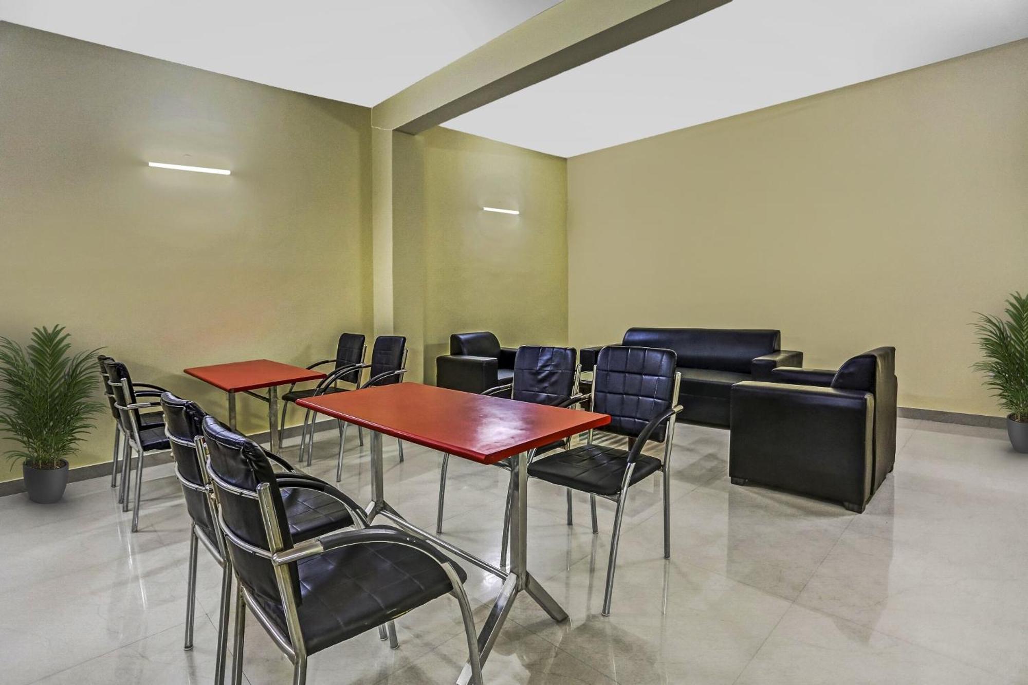 Townhouse Rumaisa Indirapuram Kültér fotó