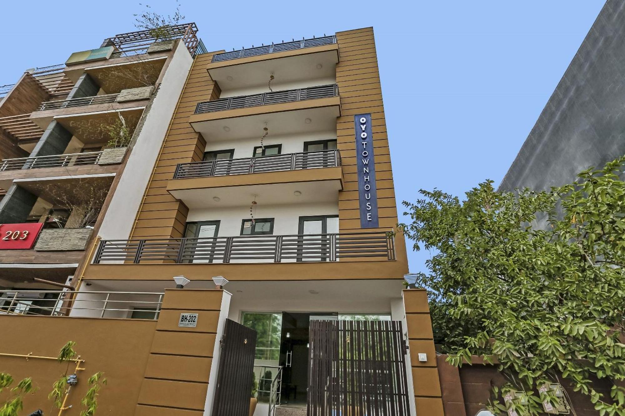 Townhouse Rumaisa Indirapuram Kültér fotó
