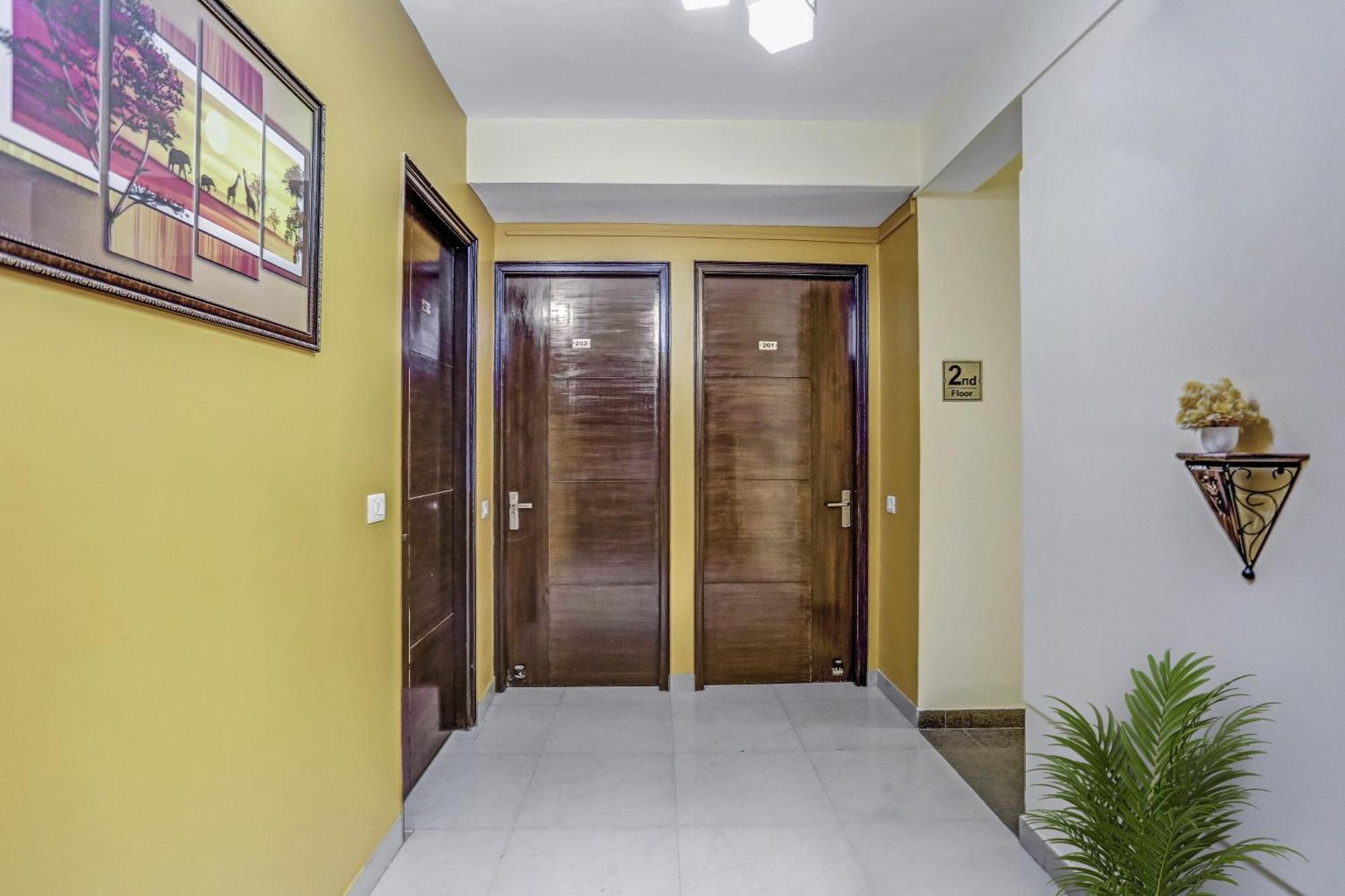 Townhouse Rumaisa Indirapuram Kültér fotó