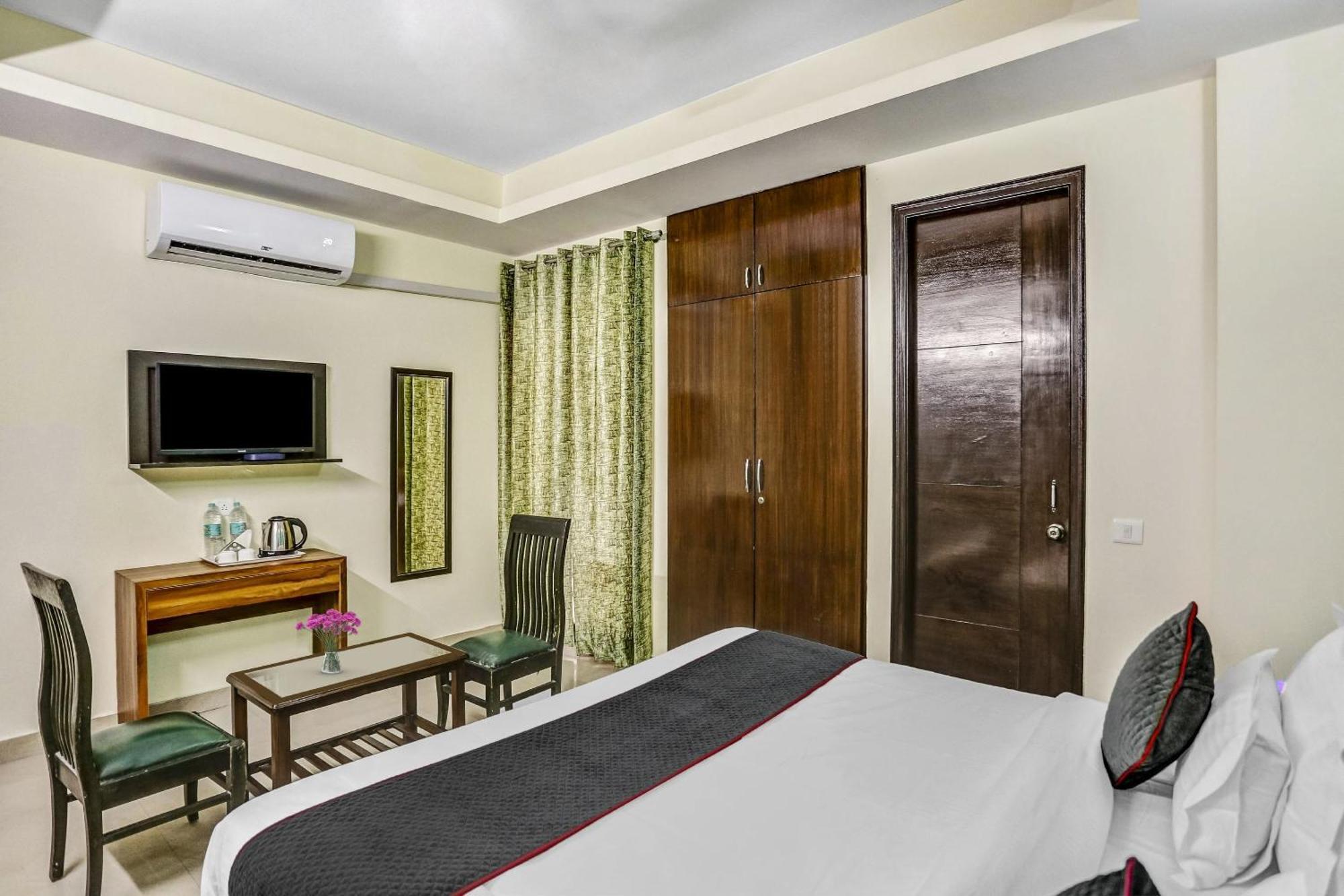 Townhouse Rumaisa Indirapuram Kültér fotó